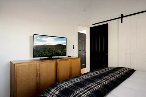 Bedroom - 788 Crown, Lake Arrowhead, CA 92352 photo 8 of 11