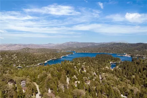 View/Area - 788 Crown, Lake Arrowhead, CA 92352 photo 3 of 3
