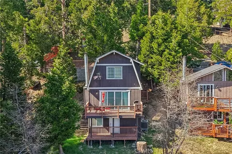 2409 Spring Oak Dr, Running Springs, CA 92382