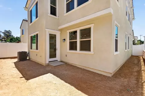 Exterior - 475 Citrus Oak Rd, Glendora, CA 91740 photo 2 of 2