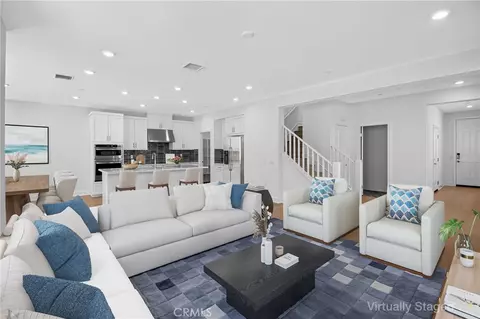 Living - 475 Citrus Oak Rd, Glendora, CA 91740 photo 2 of 3