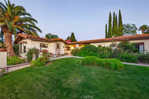 Exterior - 707 S Wabash Ave, Redlands, CA 92374 photo 2 of 13