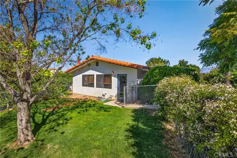 Exterior - 707 S Wabash Ave, Redlands, CA 92374 photo 10 of 13