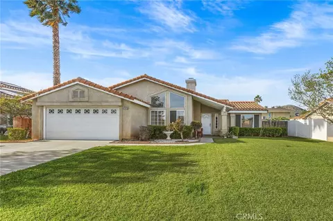 11031 Sierra Tree Ln, Riverside, CA 92505