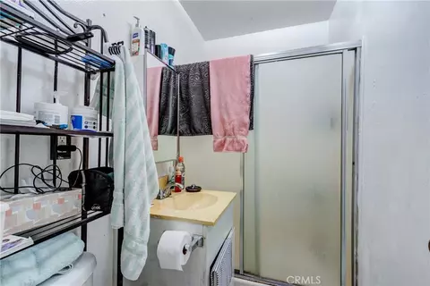 Bath - 485 E Randall, Rialto, CA 92376 photo 1 of 2