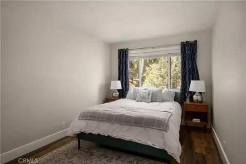 Bedroom - 853 Golf Crse, Lake Arrowhead, CA 92352 photo 3 of 4
