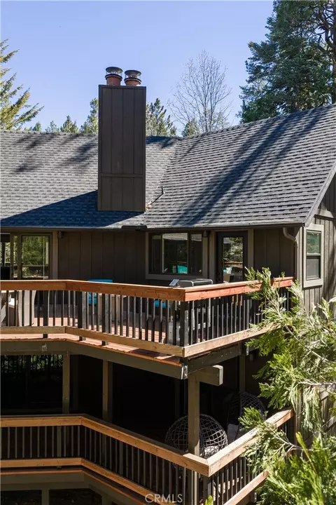 Exterior - 853 Golf Crse, Lake Arrowhead, CA 92352 photo 12 of 13
