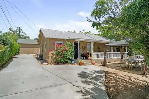 957 E George St, Banning, CA 92220