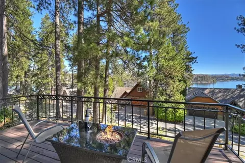 Exterior - 28065 Peninsula N, Lake Arrowhead, CA 92352 photo 6 of 9