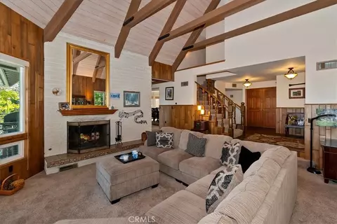 Living - 28065 Peninsula N, Lake Arrowhead, CA 92352 photo 6 of 9