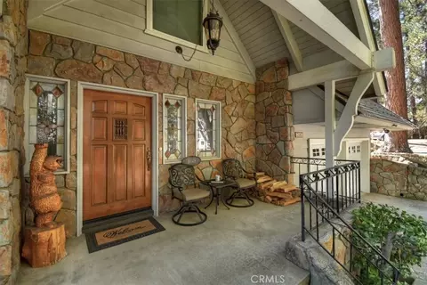 Exterior - 28065 Peninsula N, Lake Arrowhead, CA 92352 photo 3 of 9