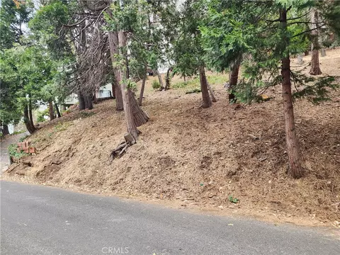 24397 Horst Dr, Crestline, CA 92325 photo 8