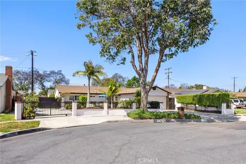 626 S Corta, Santa Ana, CA 92704