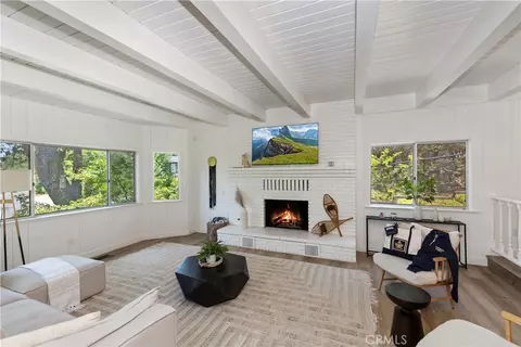 1211 Yellowstone Dr, Lake Arrowhead, CA 92352