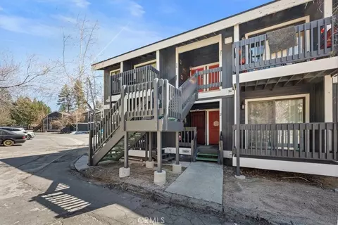 Exterior - 760 Blue Jay #1, Big Bear Lake, CA 92315 photo 1 of 2