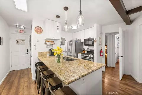 Kitchen - 760 Blue Jay #1, Big Bear Lake, CA 92315 photo 2 of 4