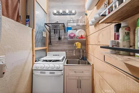 Kitchen - 760 Blue Jay #1, Big Bear Lake, CA 92315 photo 4 of 4