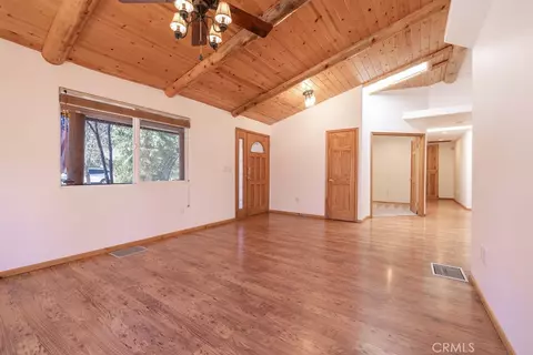 Living - 457 E Mountain Vw, Big Bear City, CA 92314 photo 3 of 5