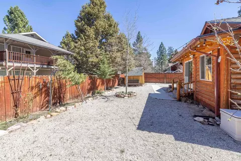 Exterior - 457 E Mountain Vw, Big Bear City, CA 92314 photo 12 of 17