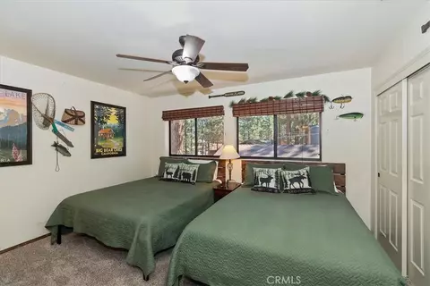 Bedroom - 569 Summit Blvd #6, Big Bear Lake, CA 92315 photo 4 of 5