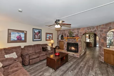 Living - 569 Summit Blvd #6, Big Bear Lake, CA 92315 photo 1 of 5