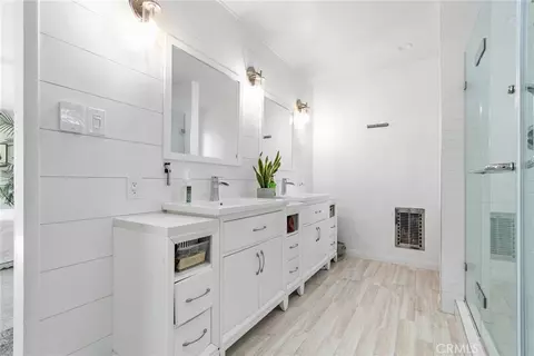 Bath - 11758 Grant St, Yucaipa, CA 92399 photo 2 of 4