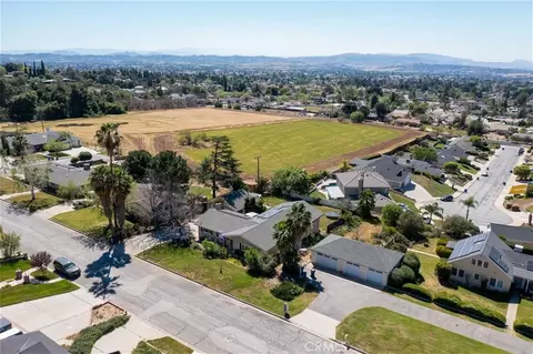 View/Area - 11758 Grant St, Yucaipa, CA 92399 photo 3 of 8