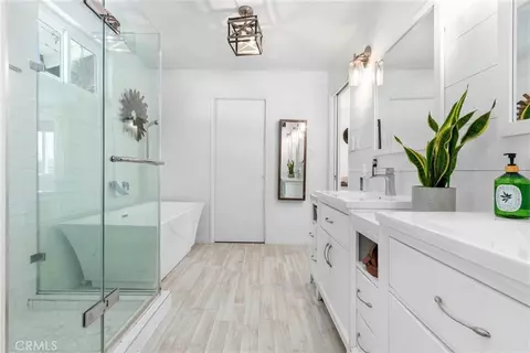 Bath - 11758 Grant St, Yucaipa, CA 92399 photo 3 of 4
