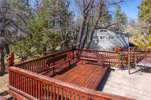 Exterior - 43656 Ridge Crst, Big Bear Lake, CA 92315 photo 7 of 8