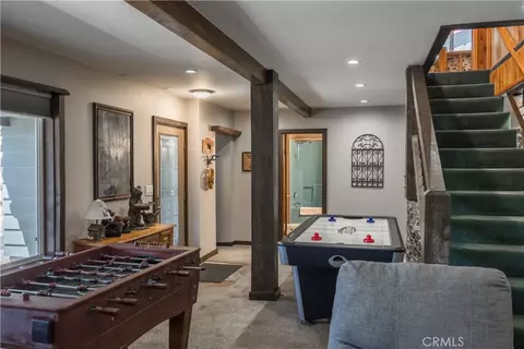 Entry Way - 43656 Ridge Crst, Big Bear Lake, CA 92315 photo 3 of 4