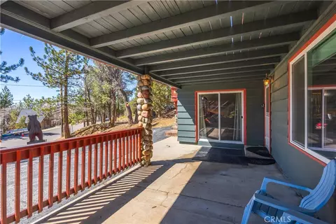 Exterior - 43656 Ridge Crst, Big Bear Lake, CA 92315 photo 8 of 8