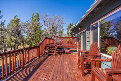 Exterior - 43656 Ridge Crst, Big Bear Lake, CA 92315 photo 5 of 8