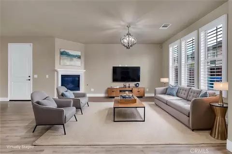 3301 Terrace Rdg, Long Beach, CA 90804
