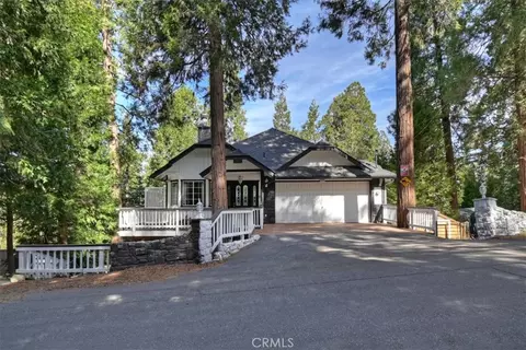 Exterior - 24048 Altdorf Dr, Crestline, CA 92325 photo 3 of 9