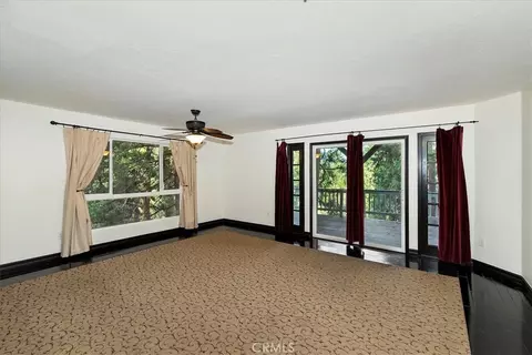 Living - 24048 Altdorf Dr, Crestline, CA 92325 photo 6 of 7
