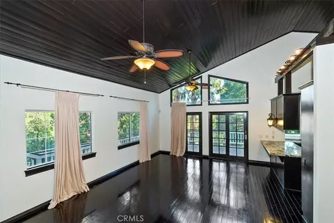 Living - 24048 Altdorf Dr, Crestline, CA 92325 photo 4 of 7