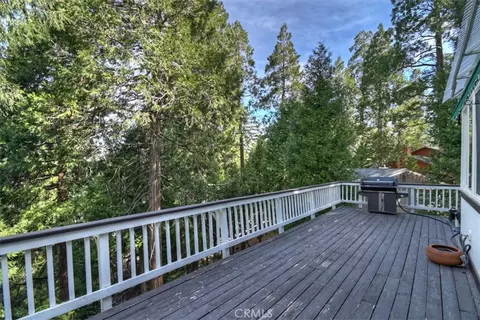 Exterior - 24048 Altdorf Dr, Crestline, CA 92325 photo 5 of 9