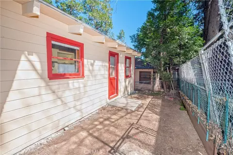 Exterior - 23915 Wildwood, Crestline, CA 92325 photo 8 of 12