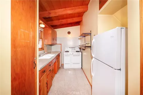 Kitchen - 23915 Wildwood, Crestline, CA 92325 photo 2 of 3