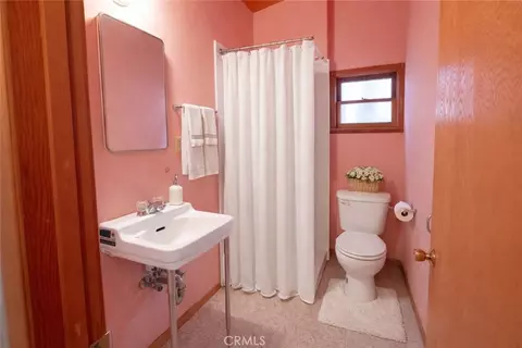 Bath - 23915 Wildwood, Crestline, CA 92325 photo 1 of 2