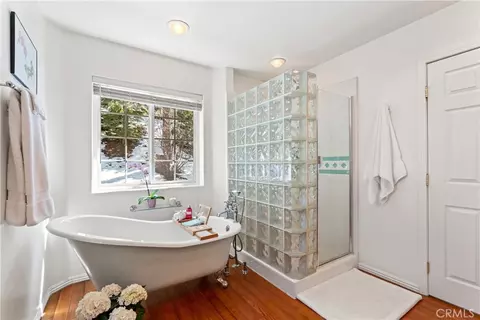 Bath - 197 Massive Rd, Lake Arrowhead, CA 92352 photo 8 of 8