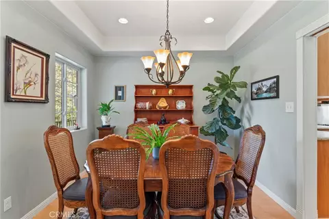 Dining - 197 Massive Rd, Lake Arrowhead, CA 92352 photo 3 of 5