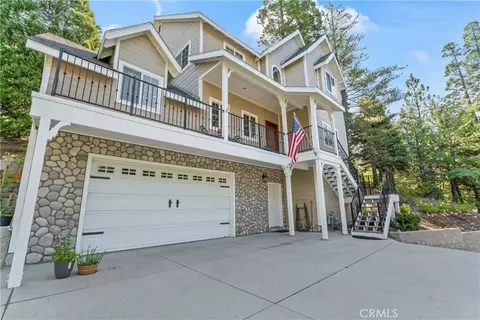 Exterior - 197 Massive Rd, Lake Arrowhead, CA 92352 photo 8 of 13