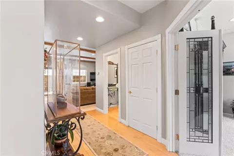 Entry Way - 197 Massive Rd, Lake Arrowhead, CA 92352 photo 2 of 6