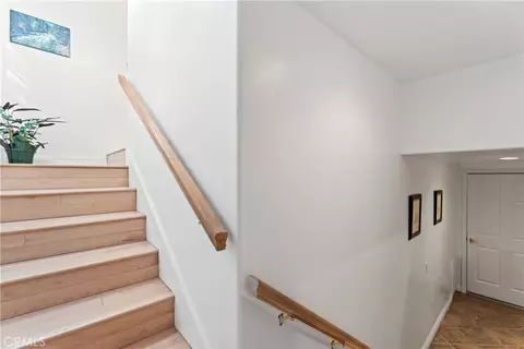 Entry Way - 197 Massive Rd, Lake Arrowhead, CA 92352 photo 5 of 6