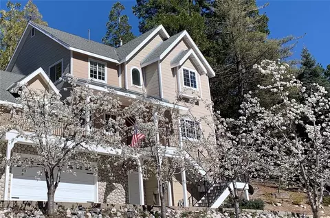 Exterior - 197 Massive Rd, Lake Arrowhead, CA 92352 photo 9 of 15