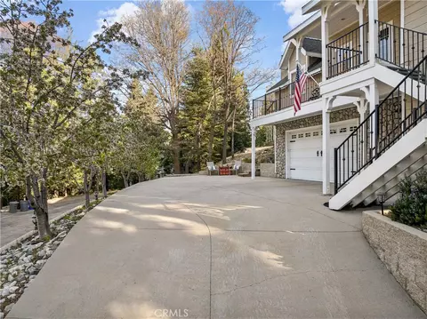 Exterior - 197 Massive Rd, Lake Arrowhead, CA 92352 photo 12 of 15