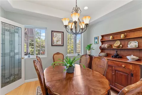 Dining - 197 Massive Rd, Lake Arrowhead, CA 92352 photo 3 of 6