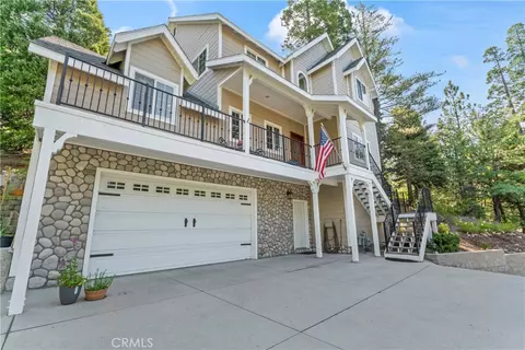 Exterior - 197 Massive Rd, Lake Arrowhead, CA 92352 photo 8 of 15