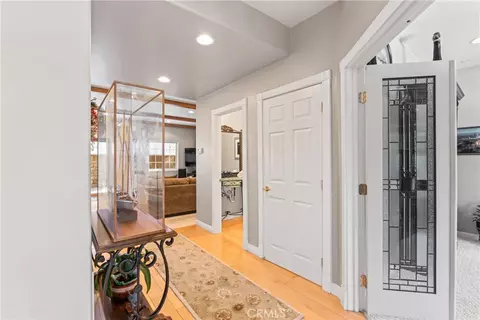 Entry Way - 197 Massive Rd, Lake Arrowhead, CA 92352 photo 3 of 7
